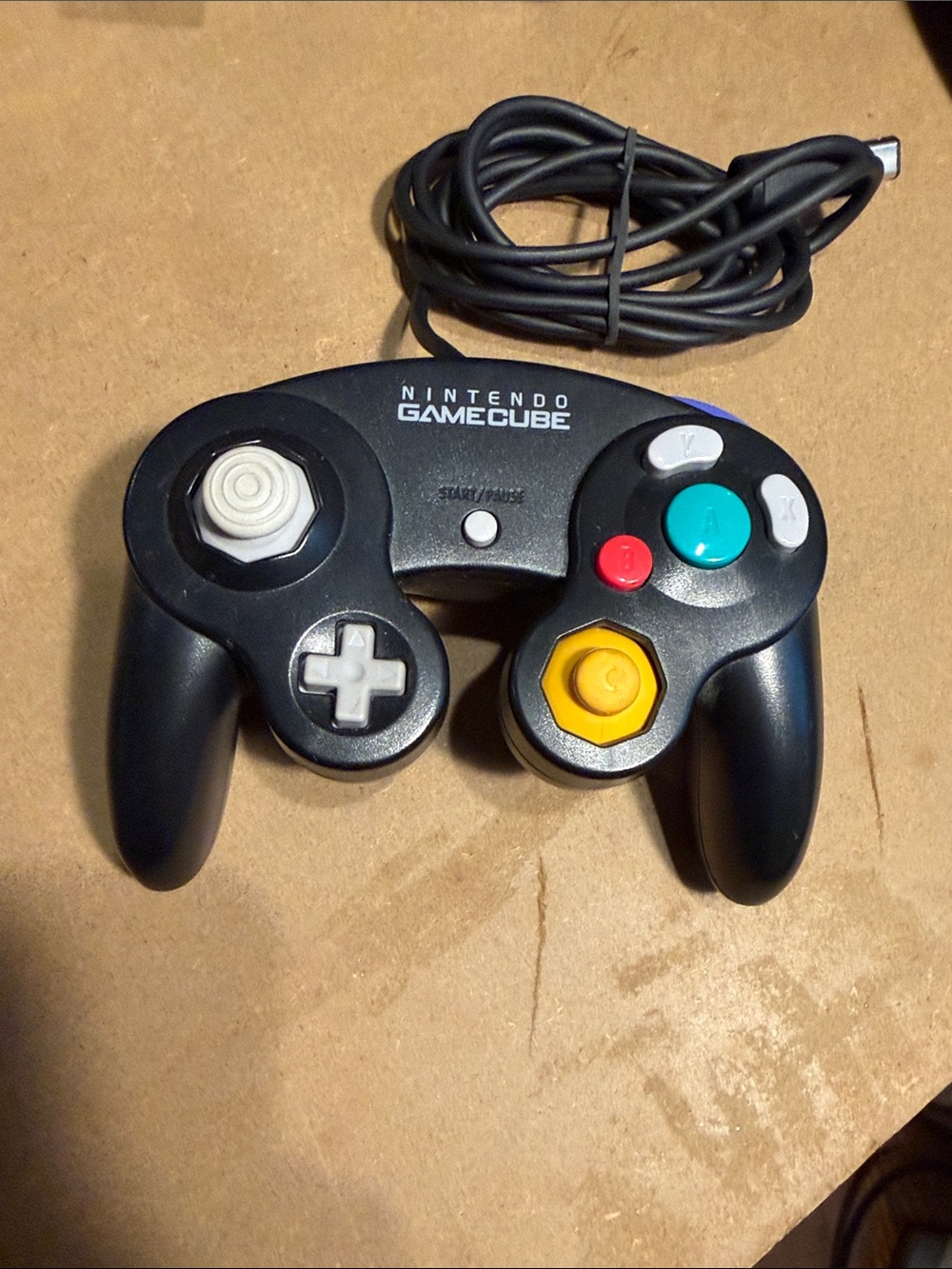 Nintendo GameCube Console. All wires included. 2 controllers. 1 Memory card. - Picture 5 of 8
